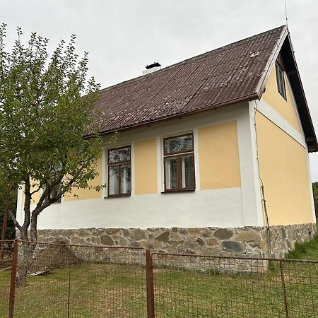 Вилла Prijemna Chaloupka Na Trebonsku Хлум-у-Тршебоне Экстерьер фото